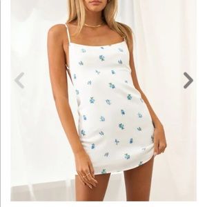 Blue Floral Dress - Isabelle’s Cabinet